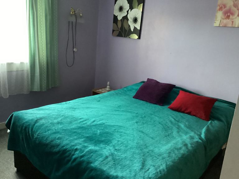 Nice room available close to city centre 