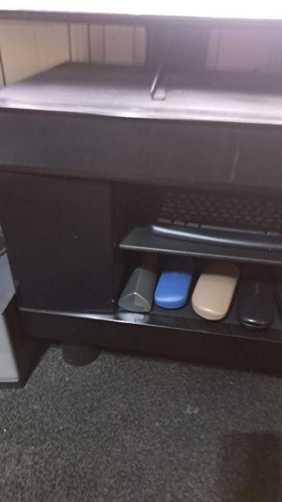 Music system tv stand 