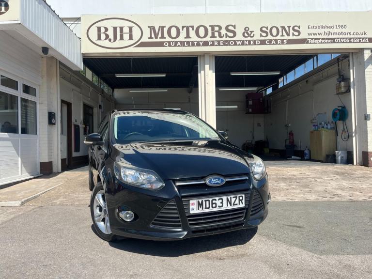 2014 Ford Focus 1.6 125 Zetec 5dr Powershift HATCHBACK Petrol Automatic