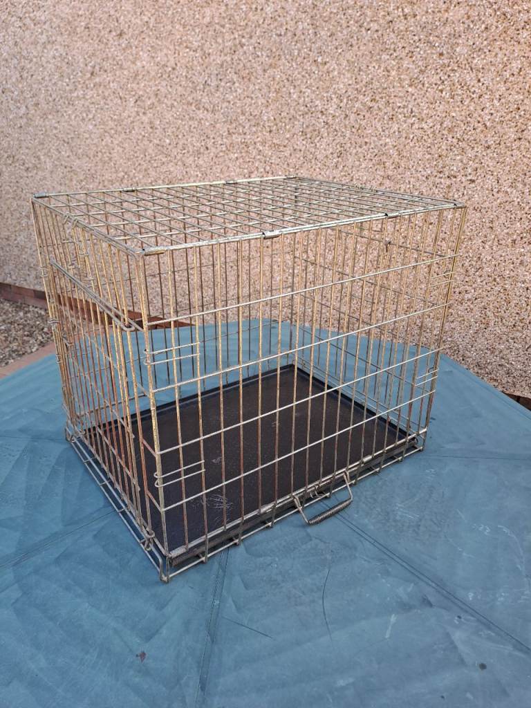 SMALL DOG OR PUPPY CRATE 