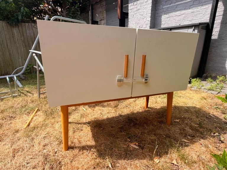 Modern White Sideboard with Wooden Legs – Needs to be collected by Saturday