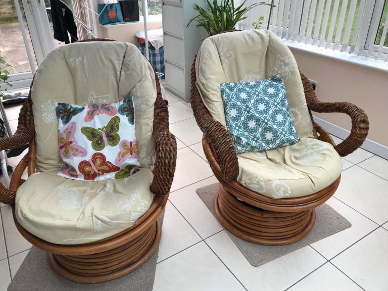 Easy chairs & clothes hangers