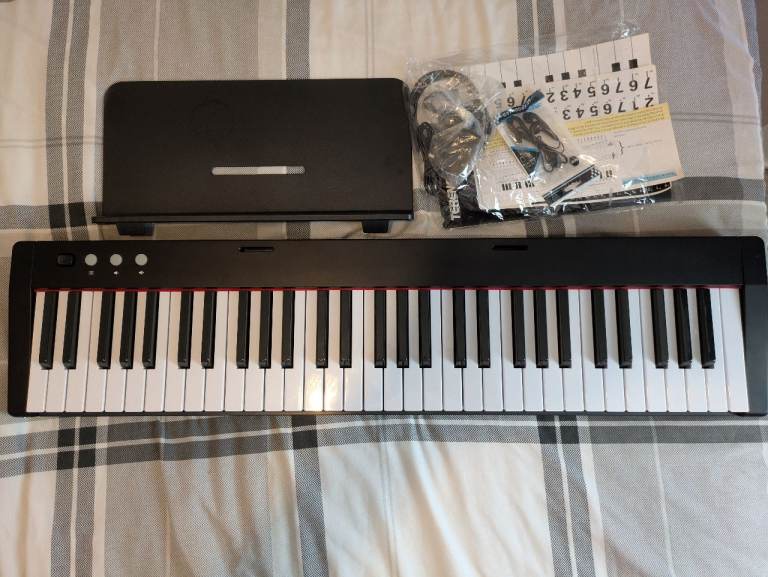 Electronic keyboard piano 61 key- Terence TS-01