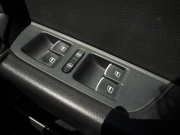 2017 17 VOLKSWAGEN TOUAREG 3.0 TDI V6 BLUEMOTION TECH R-LINE PLUS SUV 5DR DIESEL