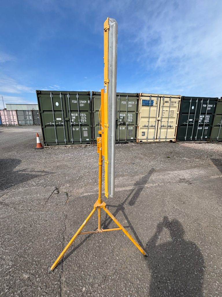 110 v site lights x 2 