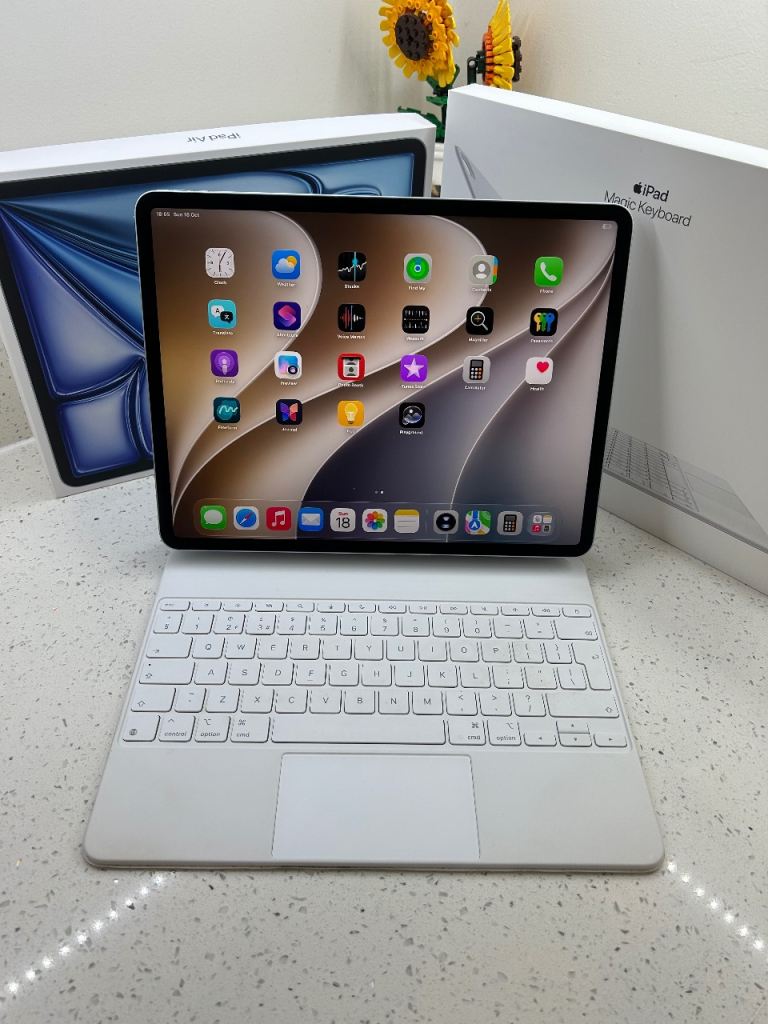 Apple iPad Air with Magic Keyboard - As Good As New