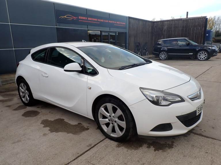 BREAKING‼ Vauxhall Astra 2014 Petrol 1.4 Manual - Essex Second Hand Car Parts & Recycling Ltd