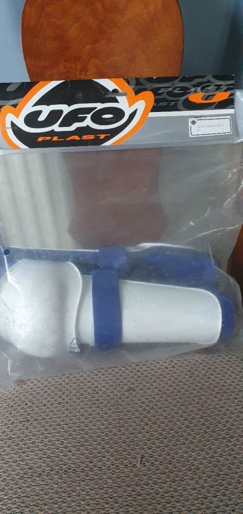 UFO Plast Knee Gaurds