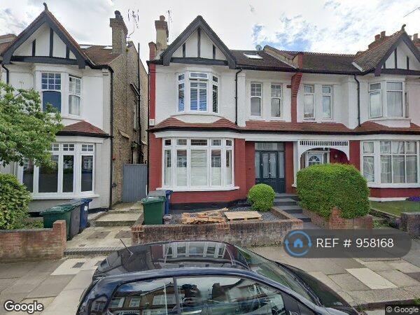 1 bedroom in Sylvester Road, London, N2 (#958168)
