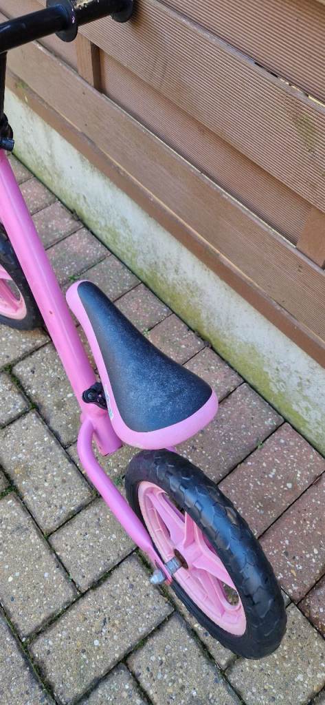 BOPPI BALANCE BIKE. GOOD CONDITION.