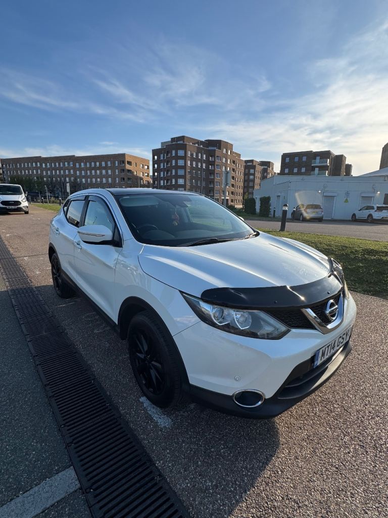 Nissan, QASHQAI, Hatchback, 2014, Manual, 1197 (cc), 5 doors