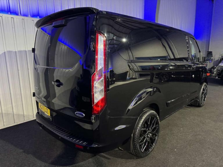 2022 Ford Transit Custom 2.0 Transit Custom 300 Limited EcoBlue 5dr Panel Van Diesel Manual
