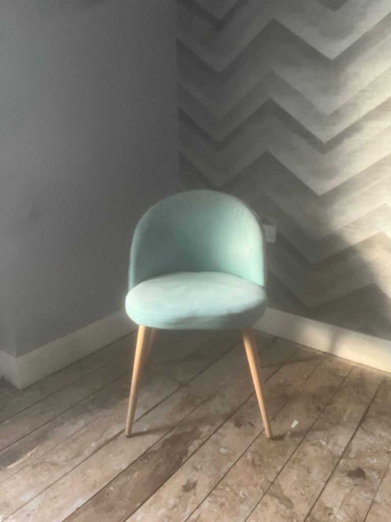 Vintage single chair colour as seen £30 o.n.o