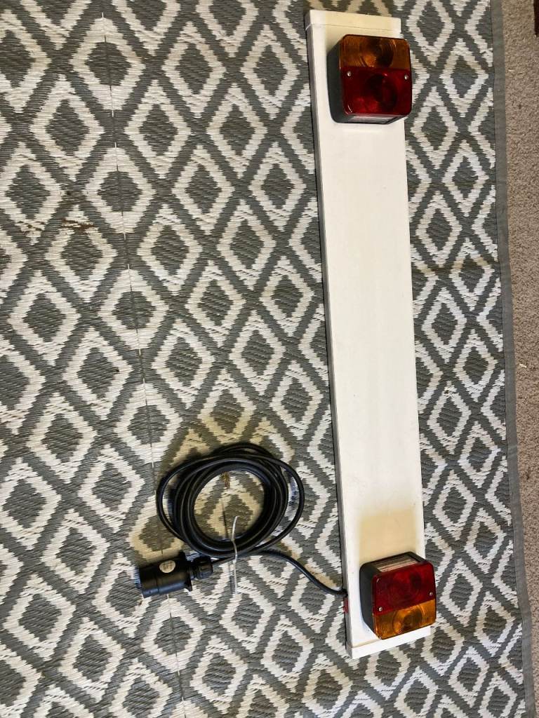 Trailer Board with 4m Cable - Trailer, Horse Box, Bike Carrier.