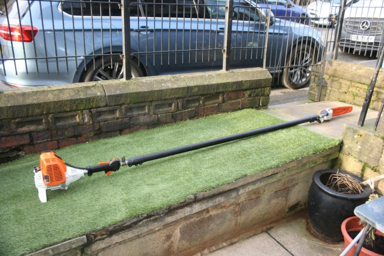 Stihl HT131 long-reach telescopic pole pruner excellent condition just serviced