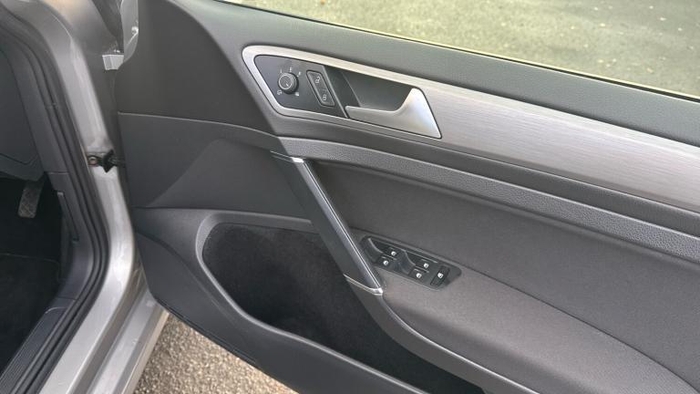 2017 Volkswagen Golf 1.4 TSI 125 Match Edition 5dr DSG Petrol Hatchback Hatchback Petrol Automatic