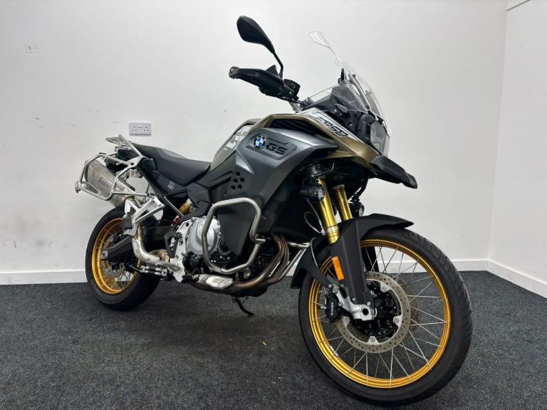 BMW F850GS ADVENTURE TE ** 12 MONTHS MOT - AKRAPOVIC EXHAUST - QUICK SHIFT **