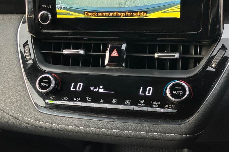 2022 Toyota Corolla 2.0 VVT-i Hybrid Trek 5dr CVT Estate Automatic