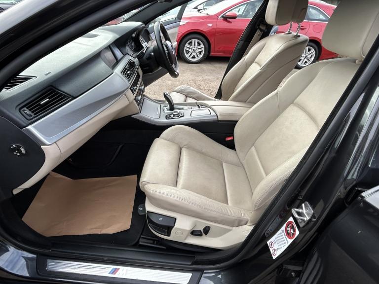 BMW 5 SERIES 2.0 520d M Sport Touring 2011
