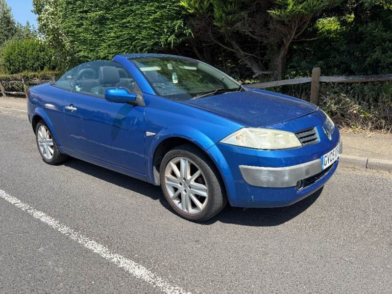 2005 Renault Megane 2.0 petrol,ULEZ,Convertible,coupe,leather,vauxhall,ford,fiat,kia,vw,audi