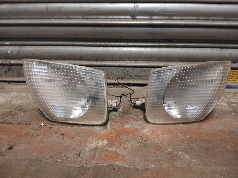 VW Golf MK3 Vento Front Bumper Indicator Lights Pair 1H0953051