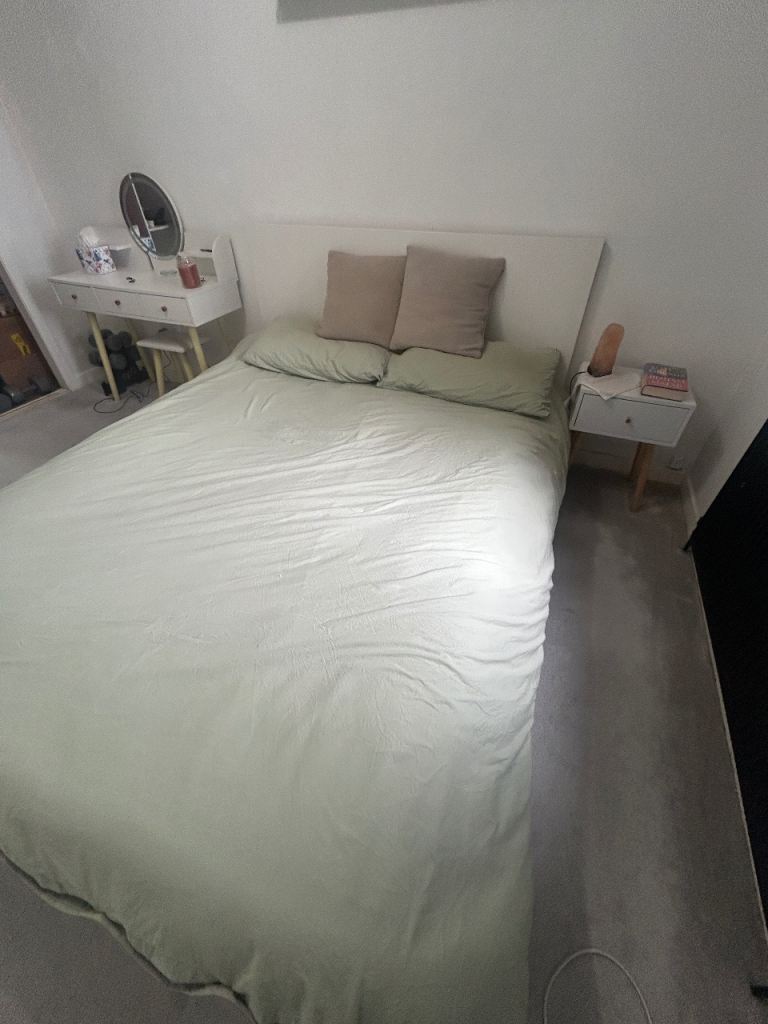 Super king size bed with mattress 