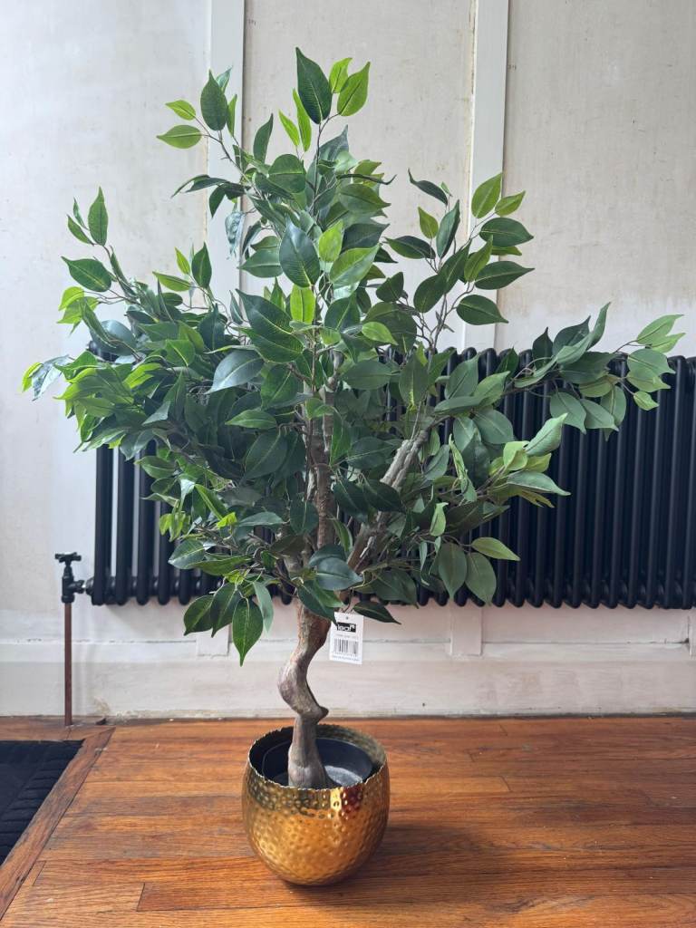 Leaf Artificial Indoor Evergreen Ficus Tree 115cm (3ft+) with Gold Metal Planter