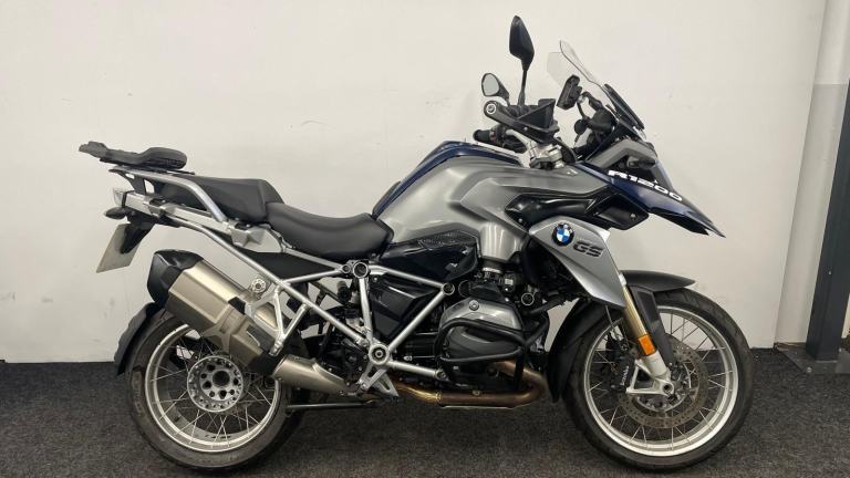 BMW R1200GS ** READY TO GO - CRASH BARS - MOT MAY 2027 **