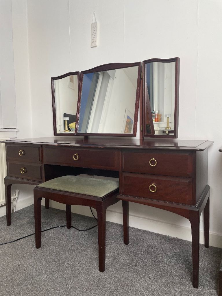 Solid wood dresser/stool/mirrors - Stag Minstrel vintage 