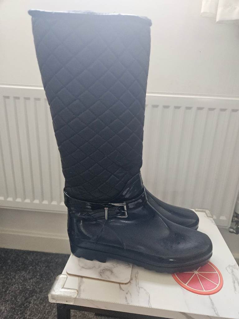 Ladies fur lined wellies size 4/5
