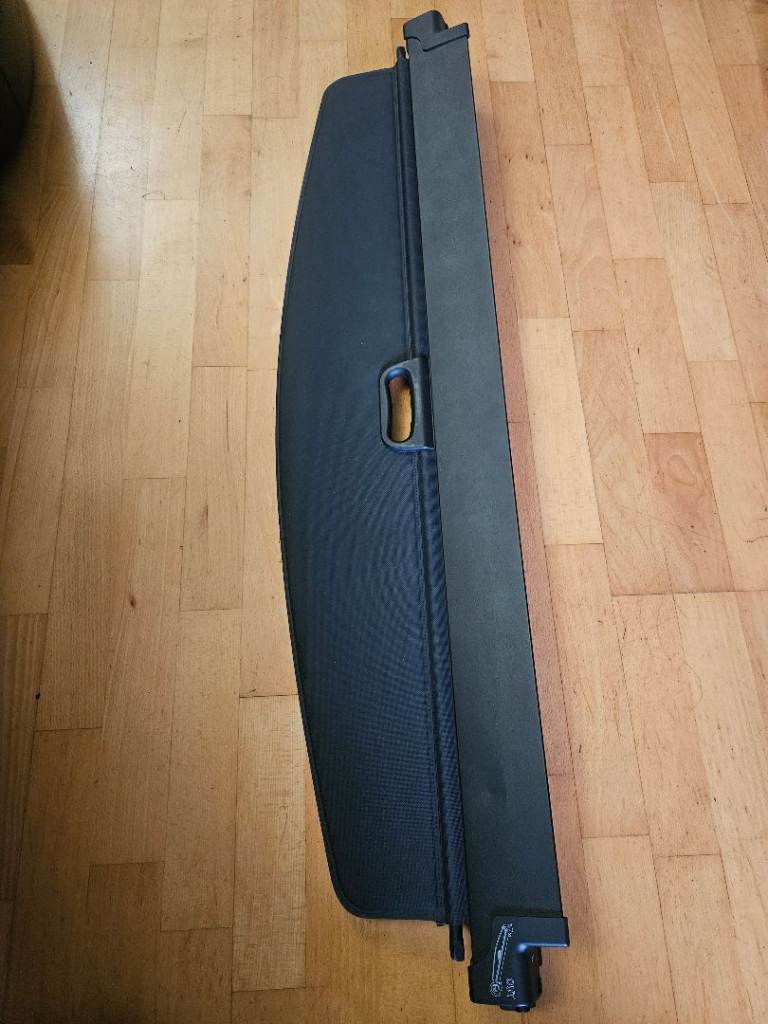 Genuine BMW X1 F48 (2015-2022) Retractable Cargo Cover / Parcel Shelf £75