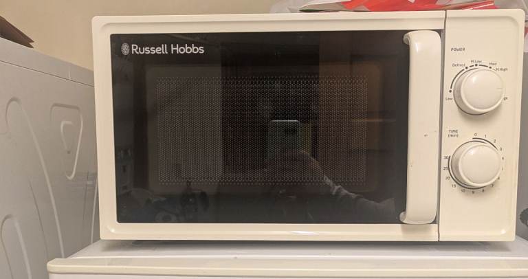Russel Hobbs Microwave 