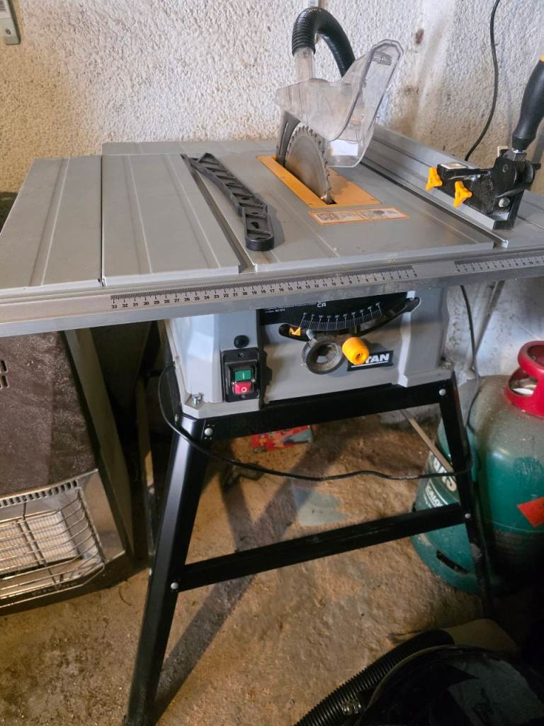 TITAN Table Saw - Very little used