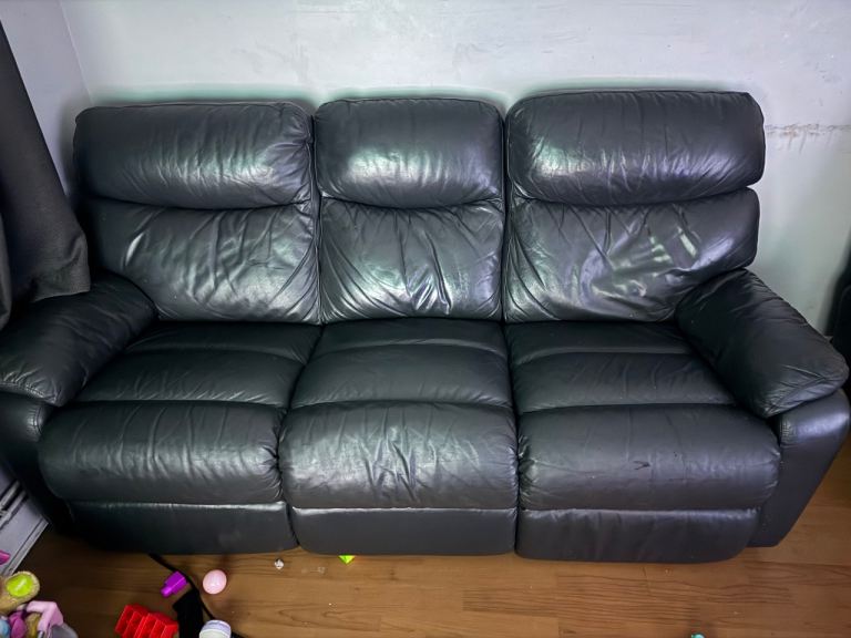 image for 3piece  3 seated black pryme recliner sofa x 2 recliner arm chairs 