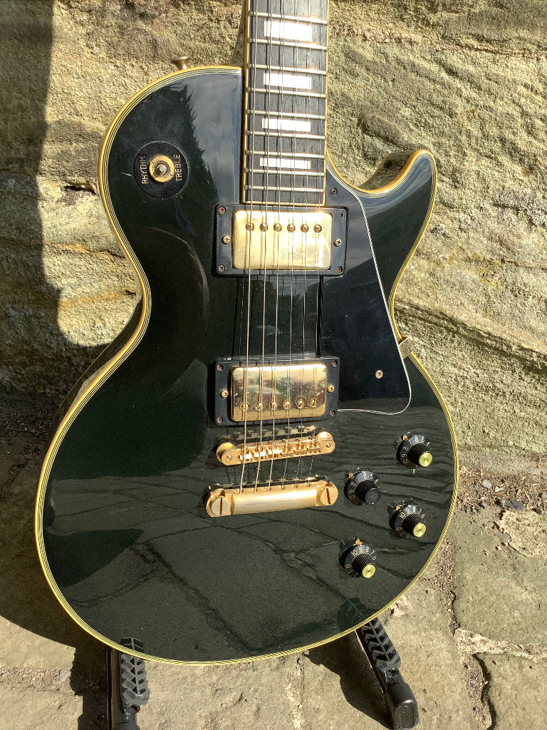 Yamaha SL-650 Les Paul Custom style electric guitar, black 1970s