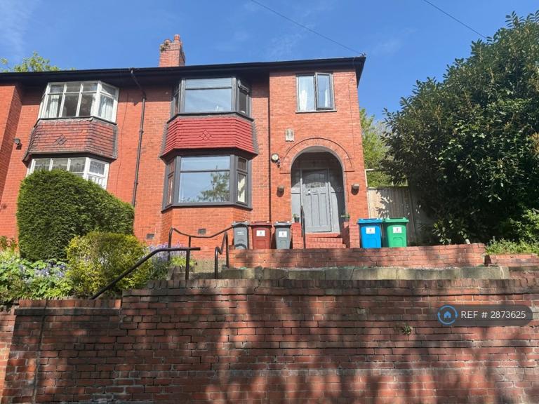 3 bedroom house in Lion Brow, Manchester, M9 (3 bed) (#2873625)