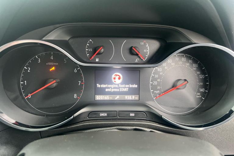  Vauxhall Crossland 1.5 Turbo D Ultimate Suv 5dr Diesel Auto Euro 6 s/s 120 Ps