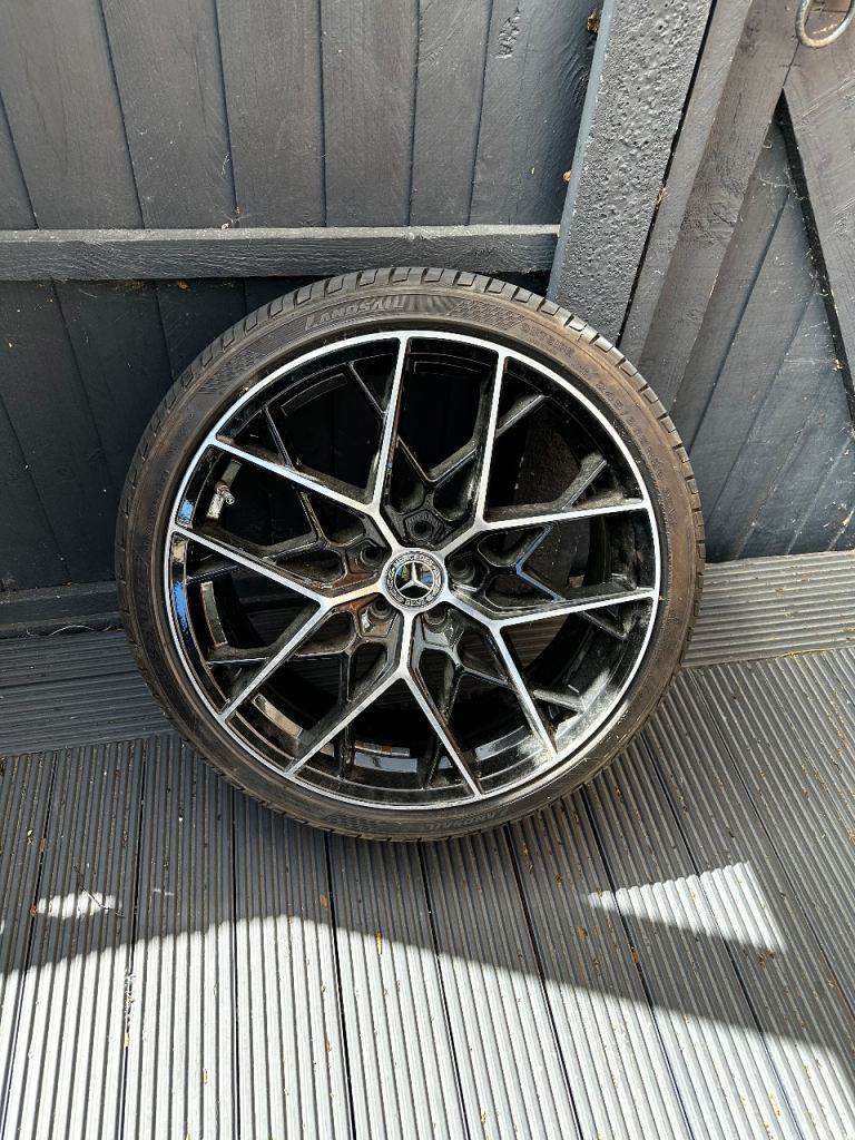 Mercedes-Benz AMG Line Alloy Wheel 20 inch with Tyre