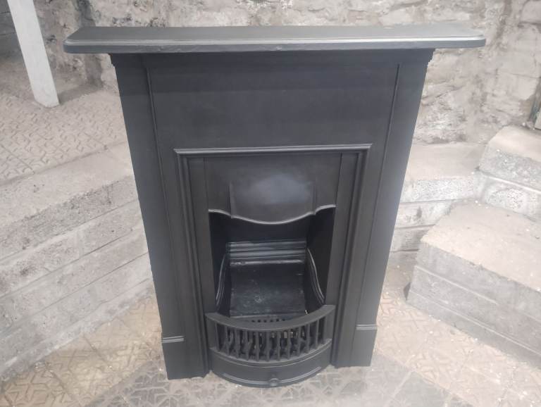 Cast iron fireplace Edwardian / Victorian