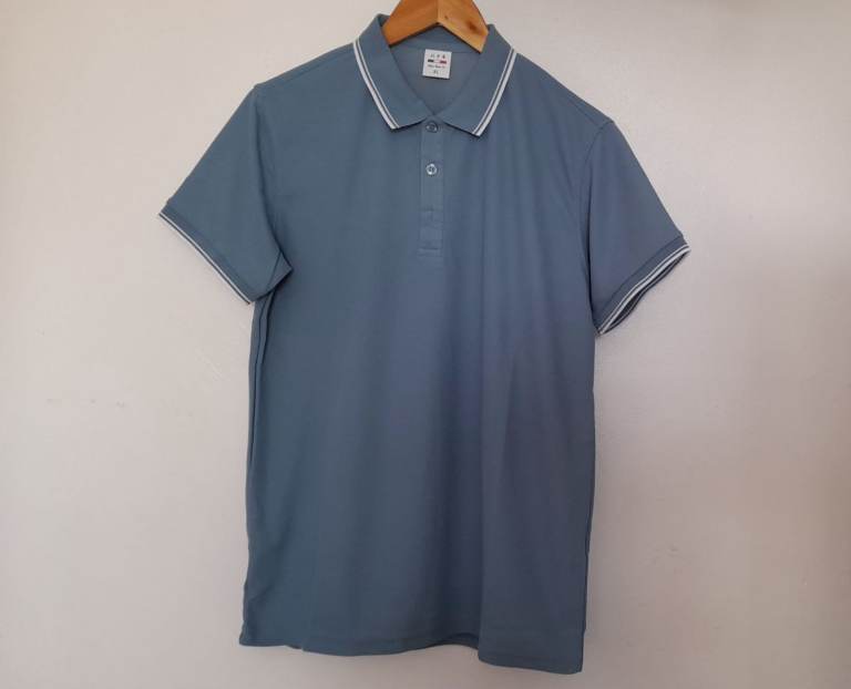Blue Men's Polo Shirt with White Trim – New Condition size XL slim fit 
