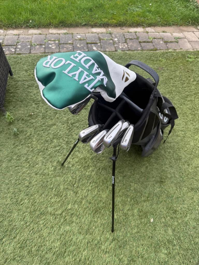 Taylormade Stealth Golf club set 