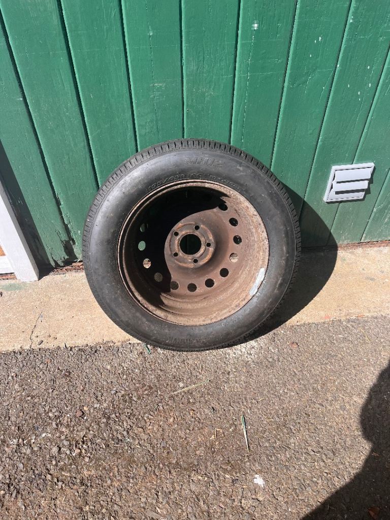 16” Renault Traffic/Vauxhall Vivaro/Nissan Primastar 2001-2014 Steel Wheel and Tyre 195 65 R16C