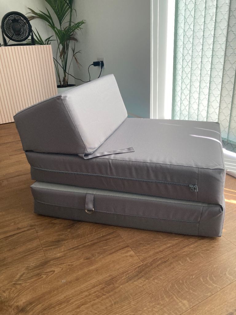 Single slim camp bed