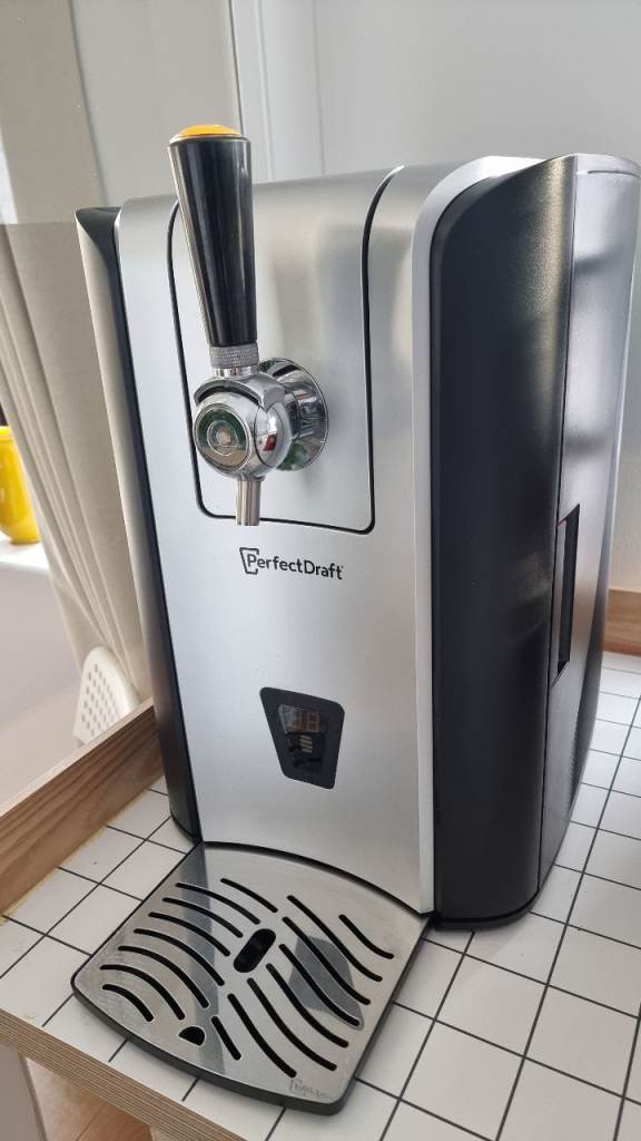 PerfectDraft Pro Beer Machine