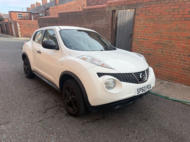 Nissan, JUKE, Hatchback, 2010, Manual, 1598 (cc), 5 doors