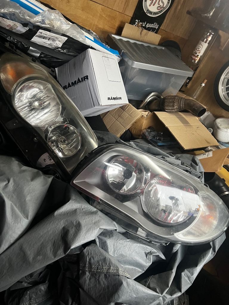 BMW e88 e82 e81 e87 halogen headlights 