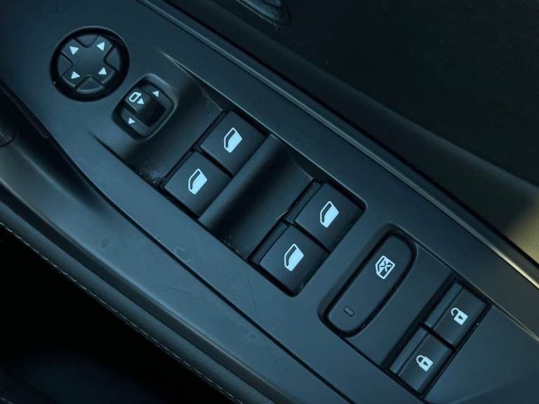 2023 Peugeot 308 1.2 PureTech Allure Premium 5dr EAT8 HATCHBACK PETROL Automatic