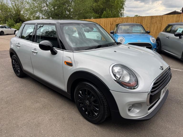 2016 MINI Hatch COOPER Hatchback Petrol Automatic