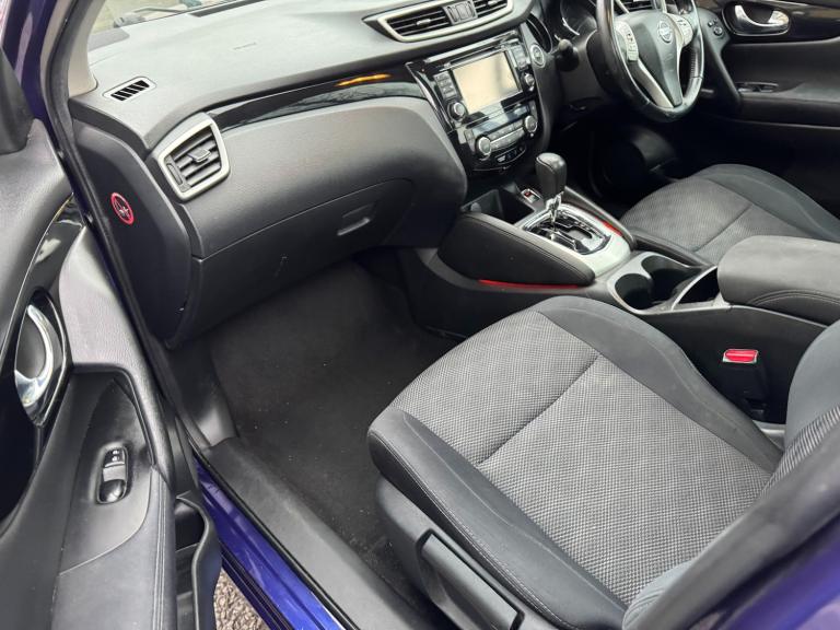2015 Nissan Qashqai 1.6 dCi N-Tec+ 5dr Xtronic HATCHBACK Diesel Automatic
