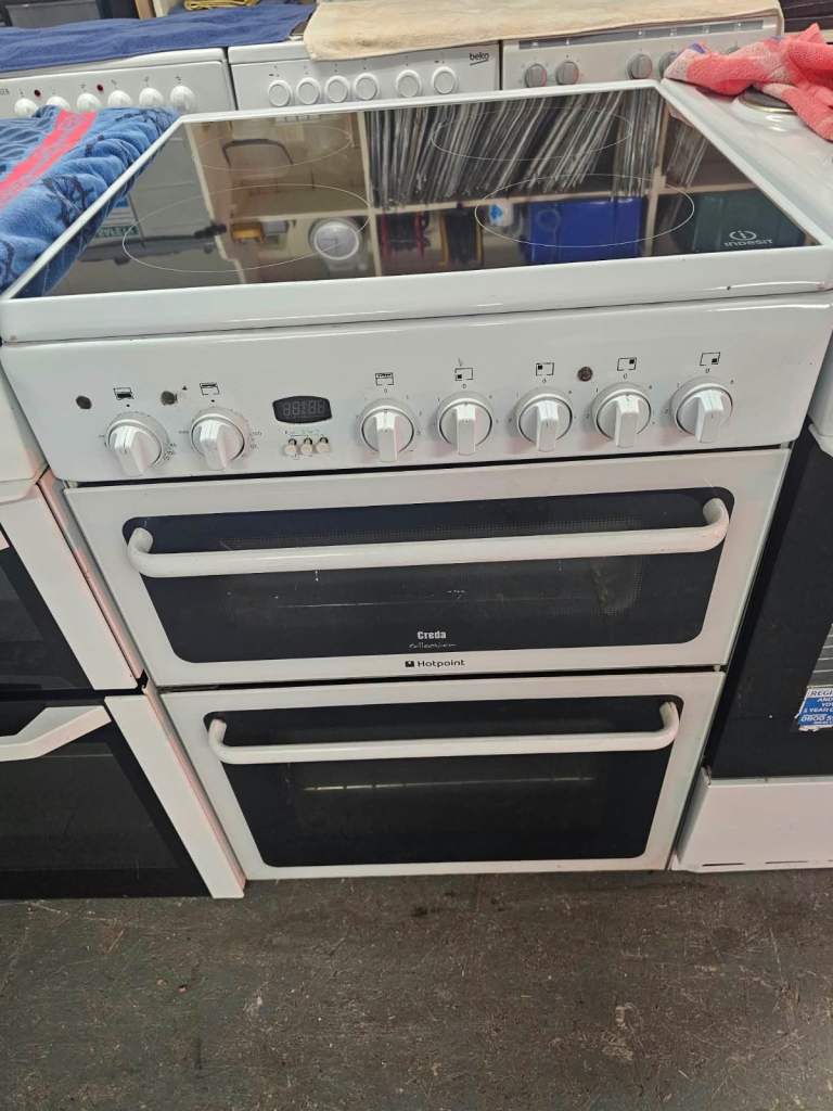 Creda Hotpoint Ceramic Hob Cooker 60cm